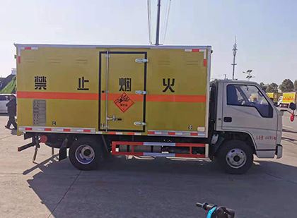 云浮爆破器材运输车