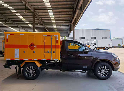 云浮爆破器材运输车